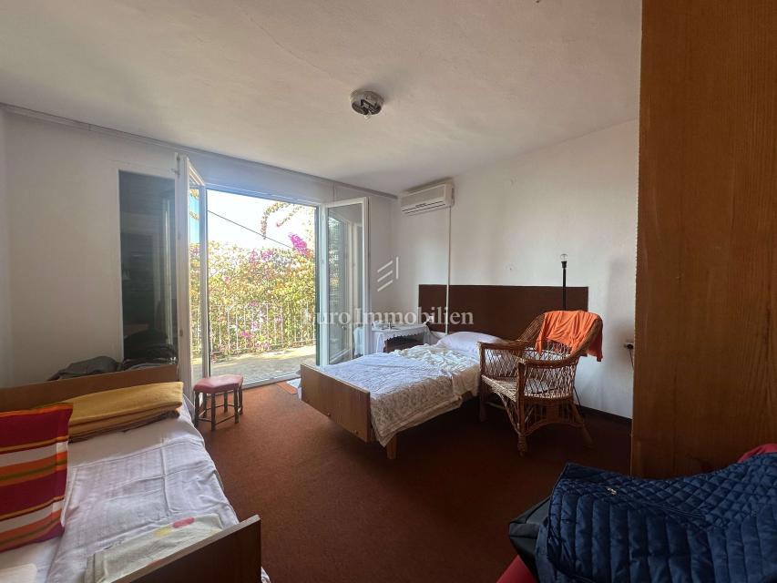 Brist – Samostojna hiša, druga vrsta od morja