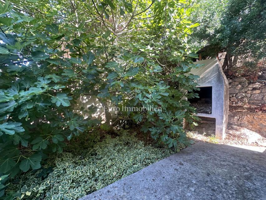 Brist – Samostojna hiša, druga vrsta od morja