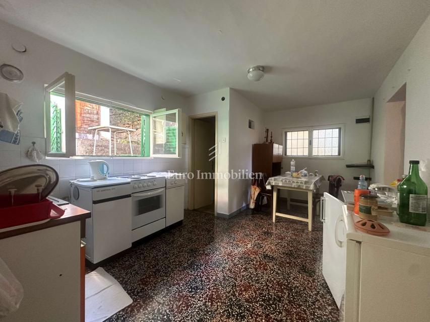 Brist – Samostojna hiša, druga vrsta od morja