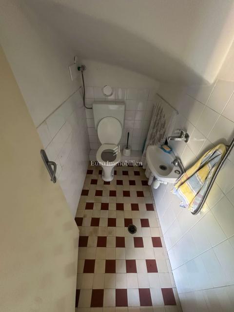 Brist – Samostojna hiša, druga vrsta od morja