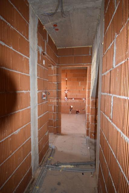 Vodice – Apartma A1 v pritličju blizu plaže