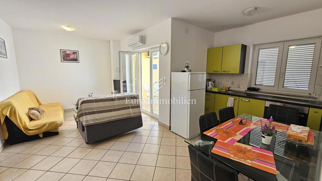 Novi Vinodolski, Apartma 70 metrov od plaže