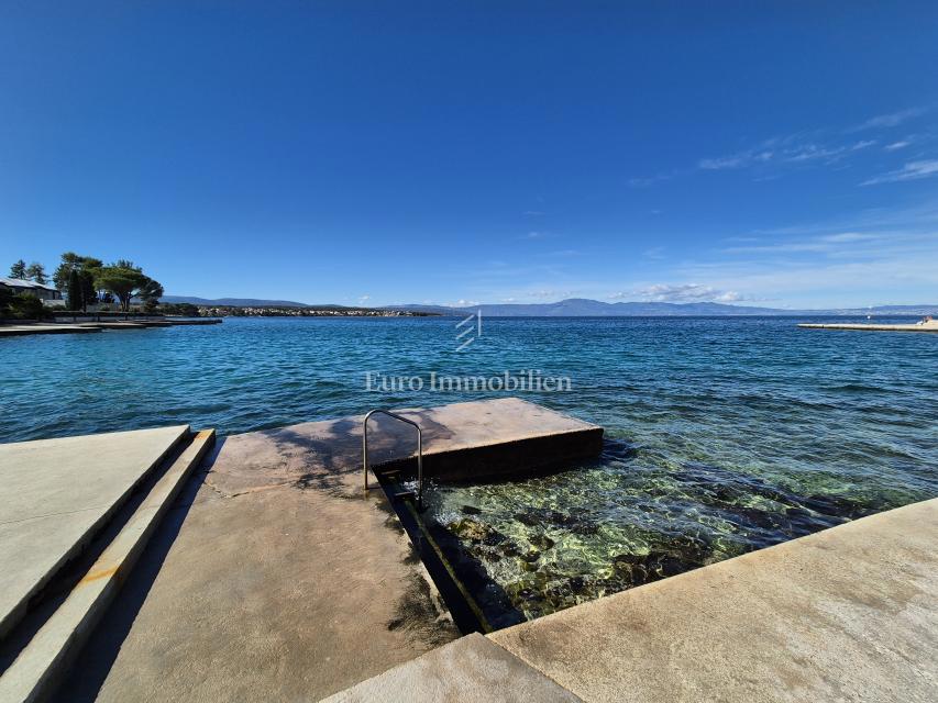 Ekskluzivna lokacija - prva vrsta ob morju!