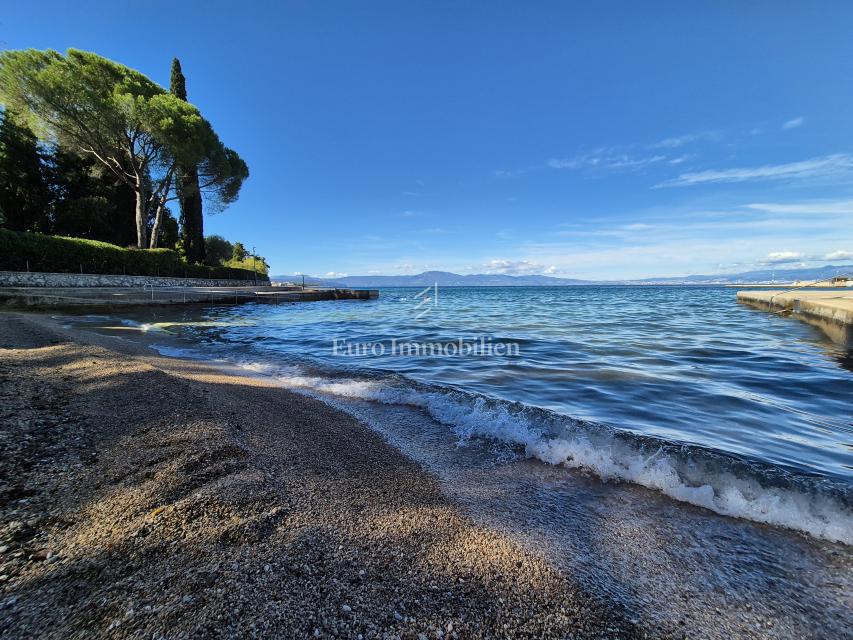 Ekskluzivna lokacija - prva vrsta ob morju!