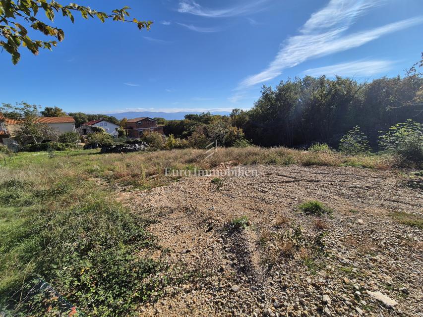 Otok Krk, območje Dobrinje, zemljišče za dva objekta