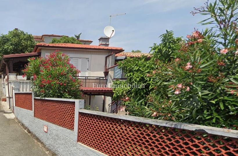 DONJI ZAMET, hiša z garažo, SAMO PRI NAS!