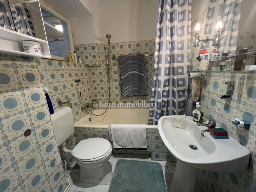 DONJI ZAMET, hiša z garažo, SAMO PRI NAS!