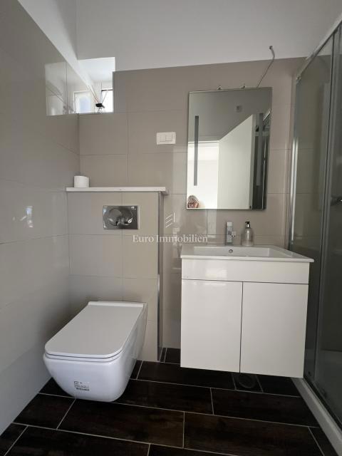 Klenovica – Hiša s panoramskim pogledom na morje