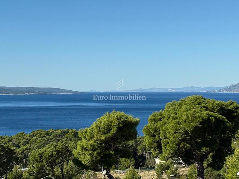 Makarska - stanovanje v novi stavbi s pogledom na morje