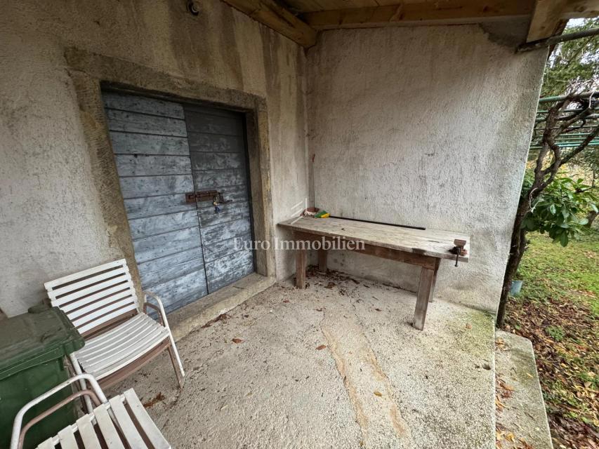 Istra - Avtentična kamnita hiša in gradbeno zemljišče