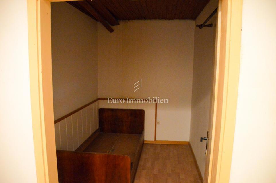 Istra - Avtentična kamnita hiša in gradbeno zemljišče