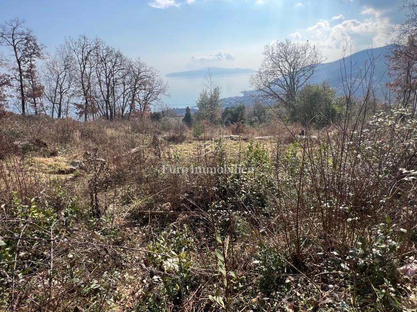 Veprinac, zemljišče z odprtim pogledom na morje