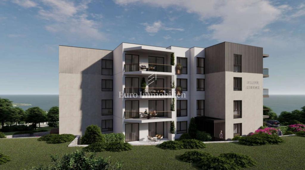 Novo stanovanje s prostornim vrtom - Makarska