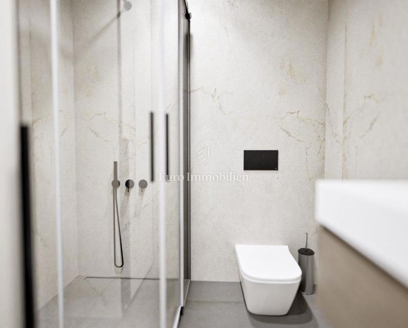 Murter - nov, moderen apartma le 120 metrov od morja