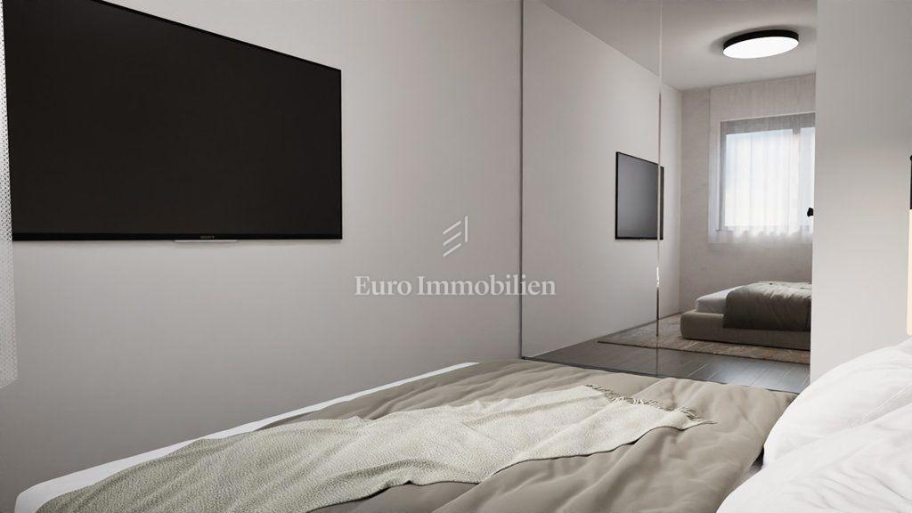 Murter - nov, moderen apartma le 120 metrov od morja