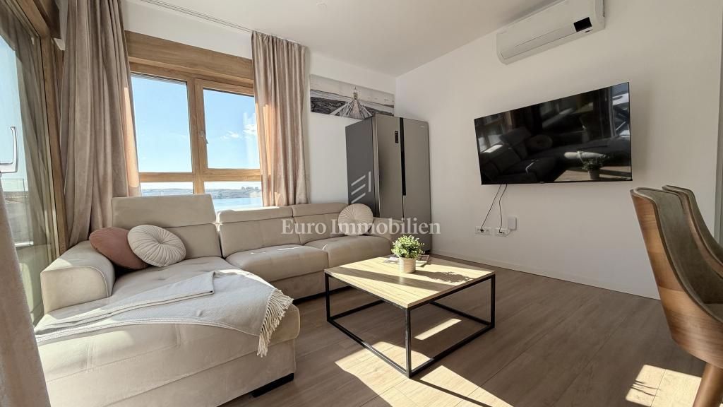 Povljana - apartma s pogledom na morje v prvi vrsti do morja