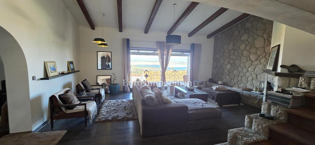 Jadranovo - hiša z bazenom in pogledom na morje