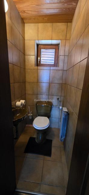 Jadranovo - hiša z bazenom in pogledom na morje