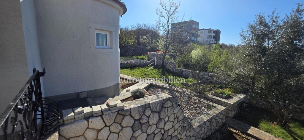 Jadranovo - hiša z bazenom in pogledom na morje