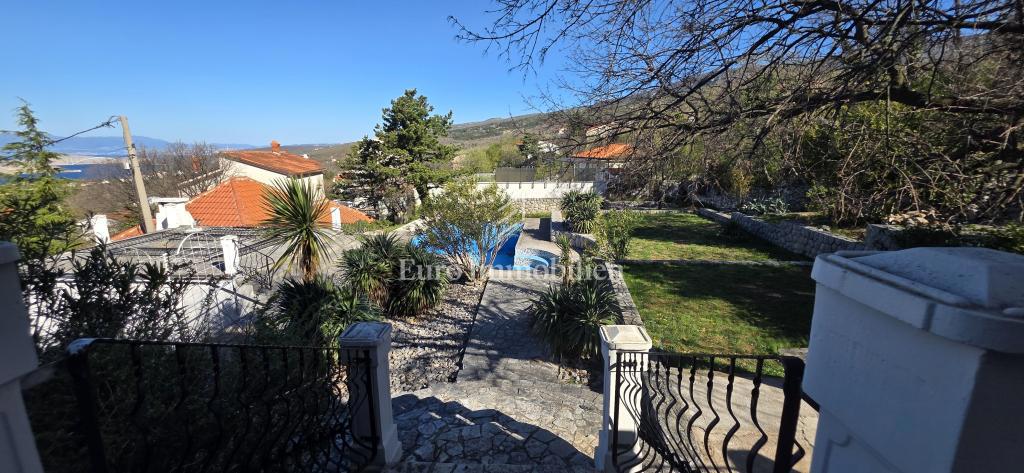 Jadranovo - hiša z bazenom in pogledom na morje