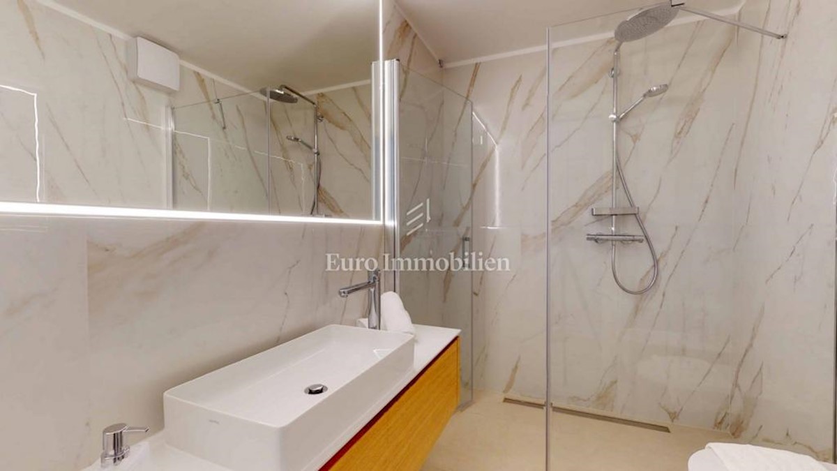 Otok Vis, luksuzni apartmani u izgradnji