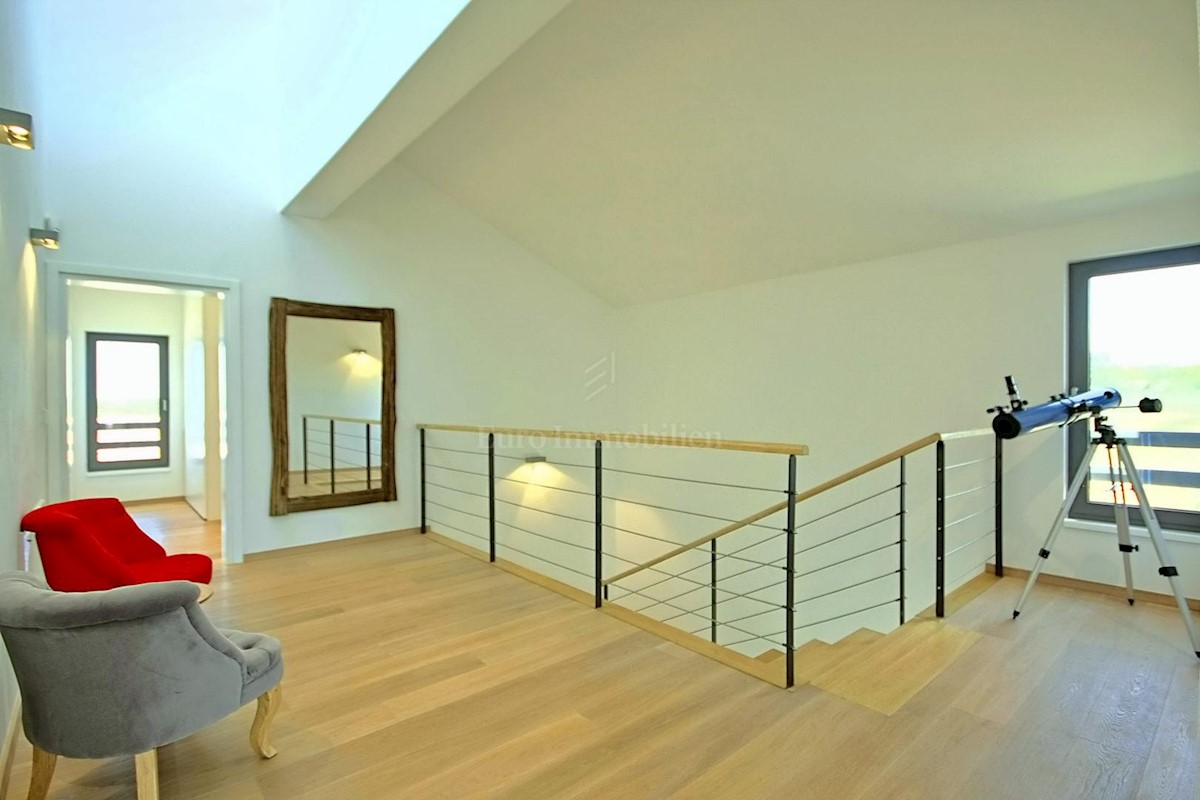Predivna moderna villa s bazenom, Istra