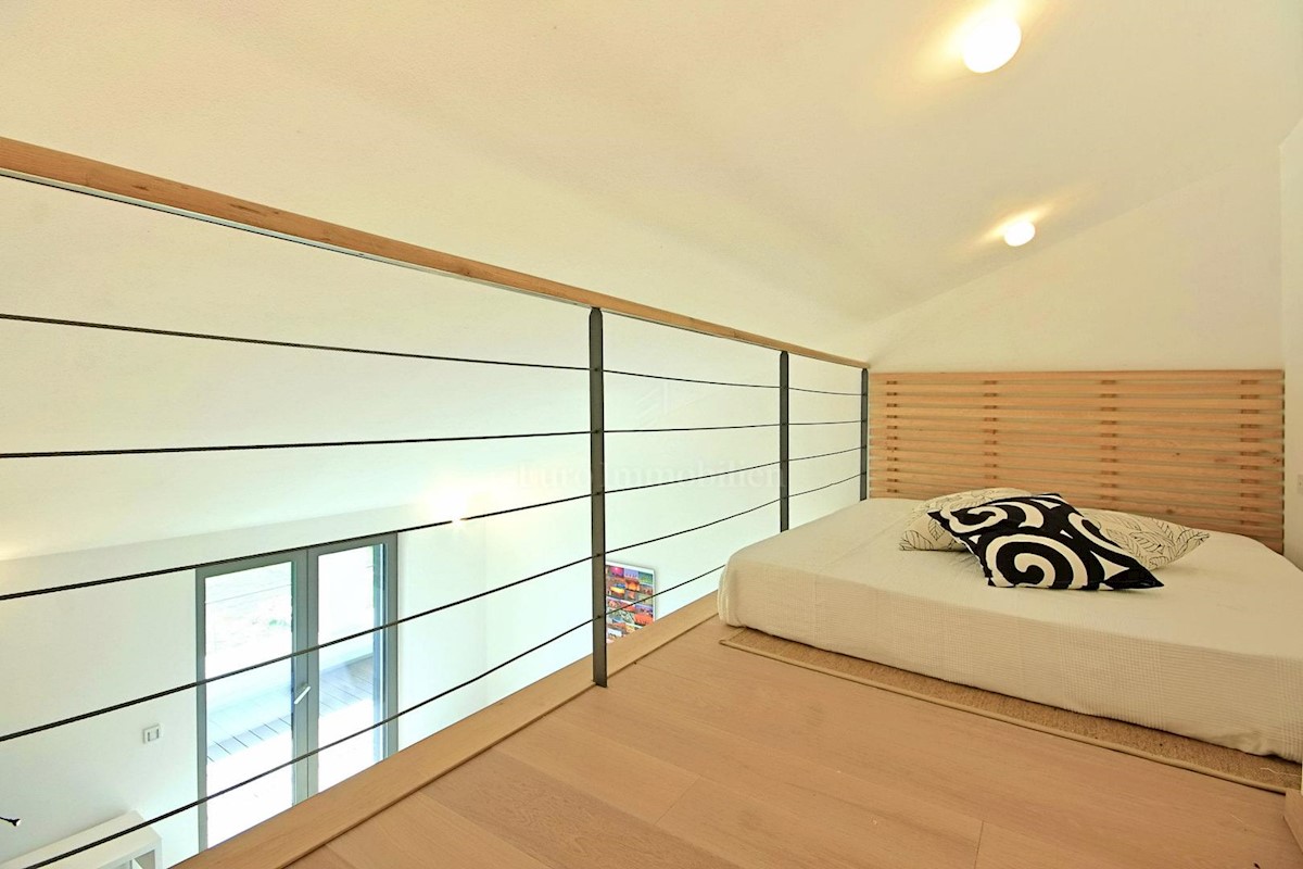 Predivna moderna villa s bazenom, Istra