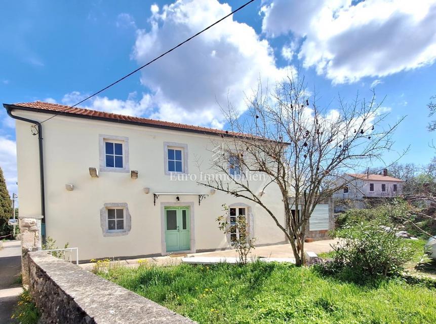 Autentična kamnita hiša z vrtom, Dobrinj - otok Krk
