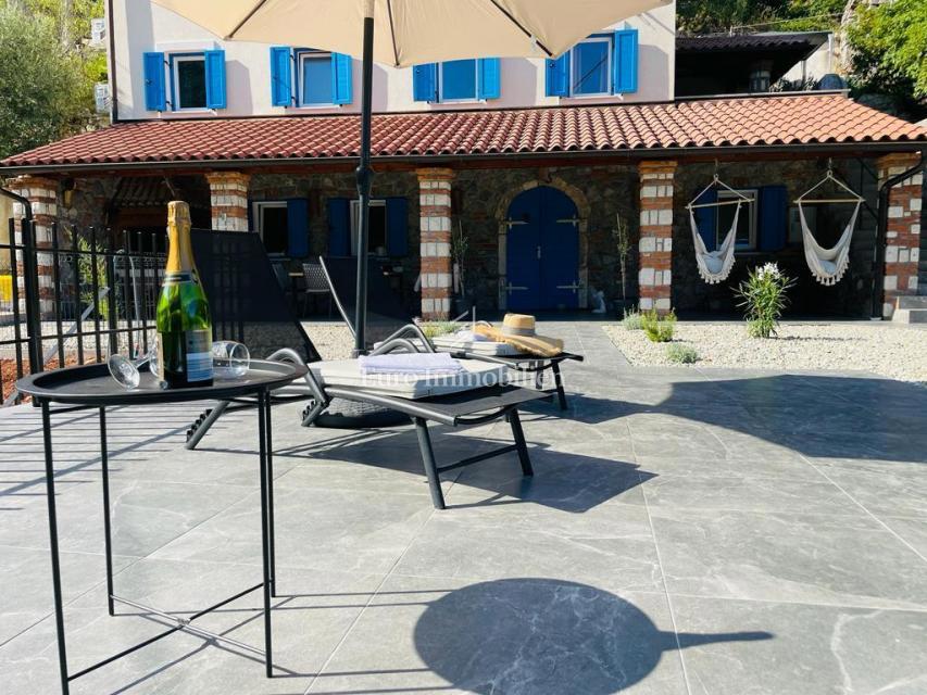 Mošćenička Draga - vila s pogledom na Kvarner