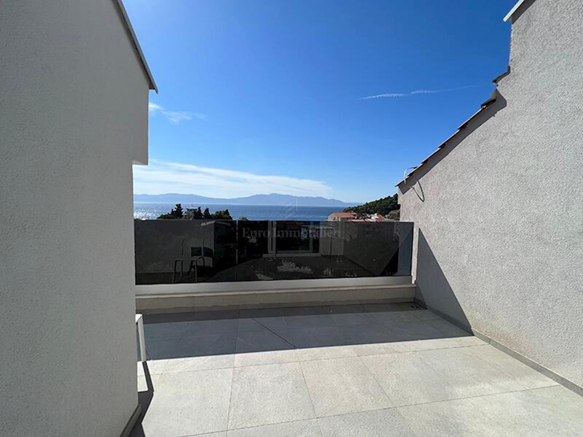 Čudovito stanovanje s pogledom na morje v bližini plaže v Drveniku 