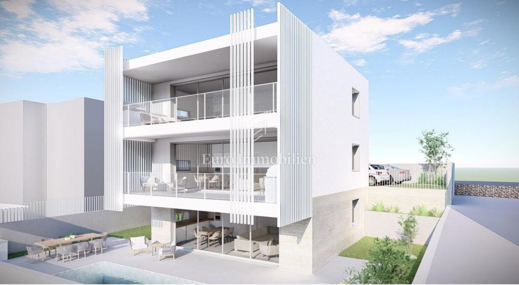Moderni apartma z bazenom, novogradnja, mesto Krk