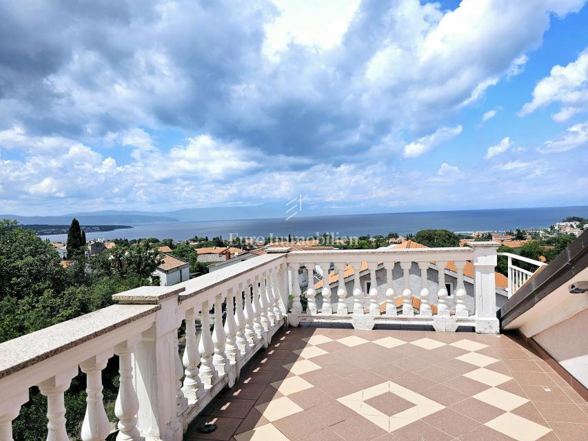 Malinska - prostorna hiša s tremi apartmaji