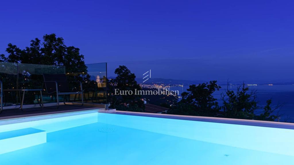 Opatija - moderna vila z bazenom