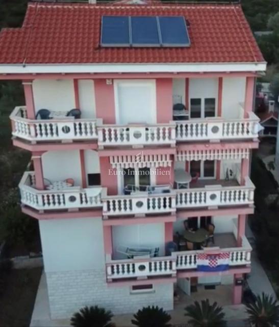Diklo - Hiša z 8 apartmaji