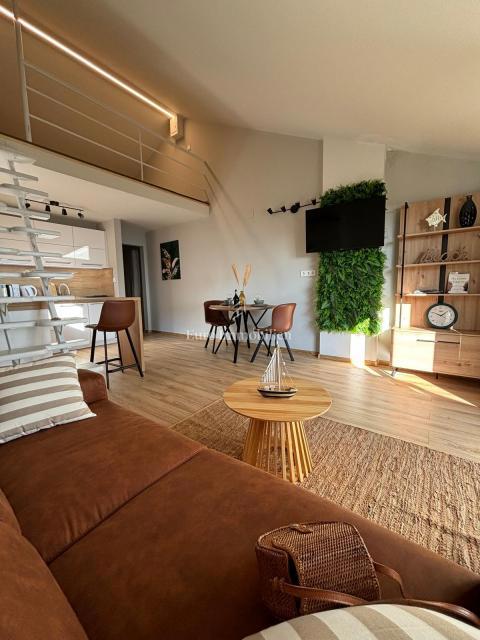 CRIKVENICA, apartma s prekrasnim pogledom na morje