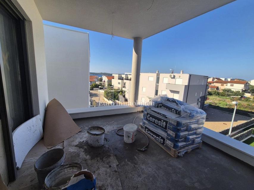 Nov apartma s pogledom na morje - Vodice
