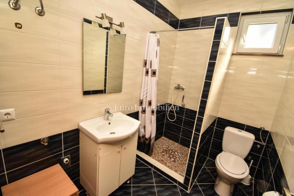 Vir, kompleks za turistični najem, 180m od morja