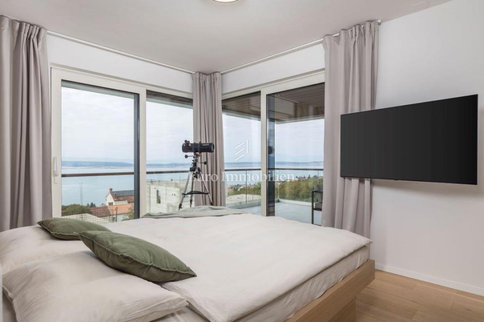 Crikvenica moderna družinska hiša