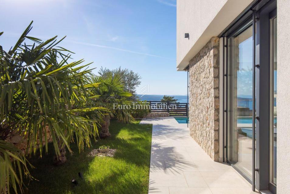 Crikvenica moderna družinska hiša