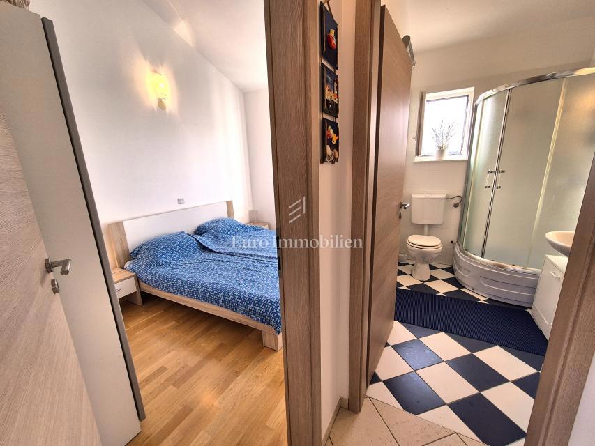 Apartma v prvi vrsti do morja