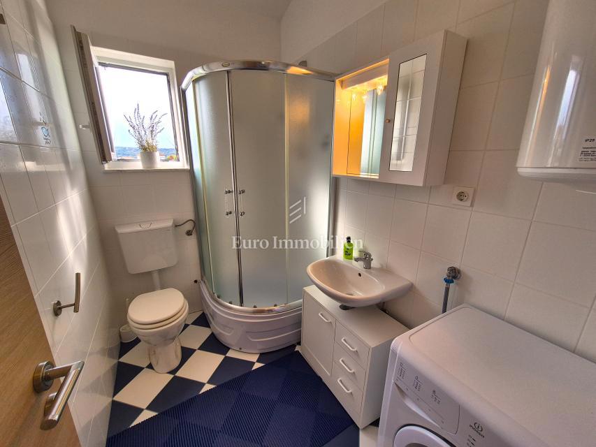 Apartma v prvi vrsti do morja