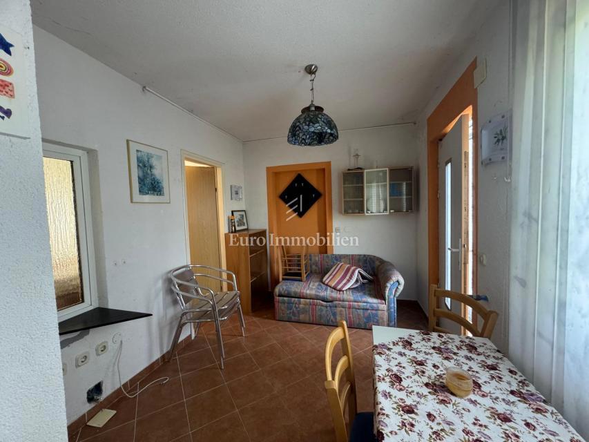 Labin - družinska hiša z velikim vrtom