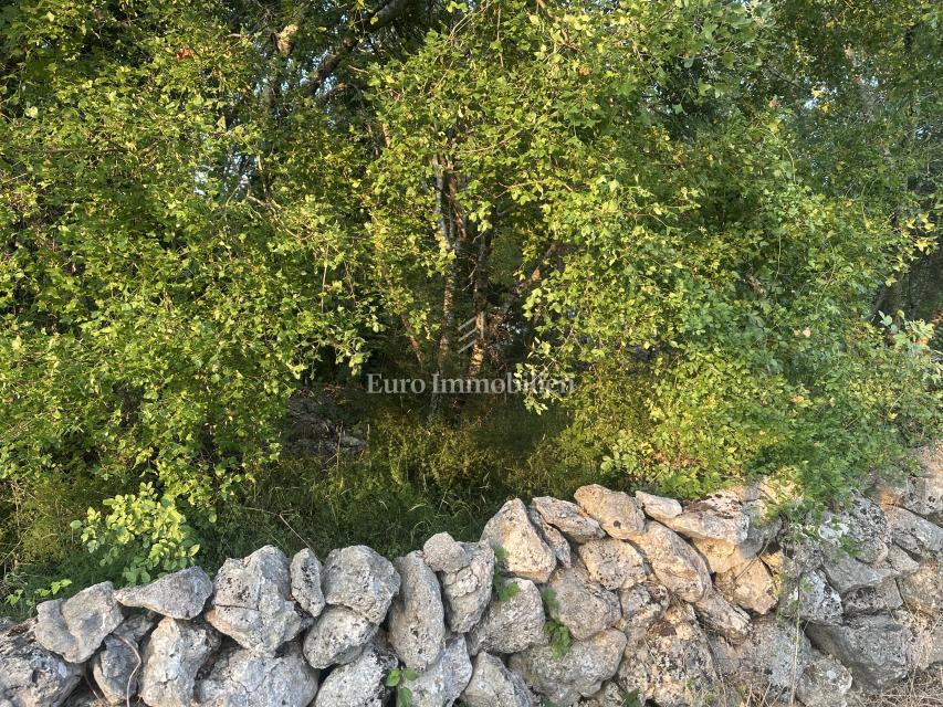 Zemljišče Grad Krk, Mesto Krk, 671m2