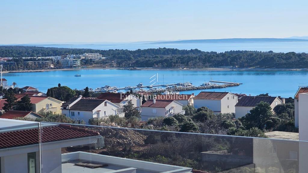 Novalja - novogradnja, 2. nadstropje, pogled na morje