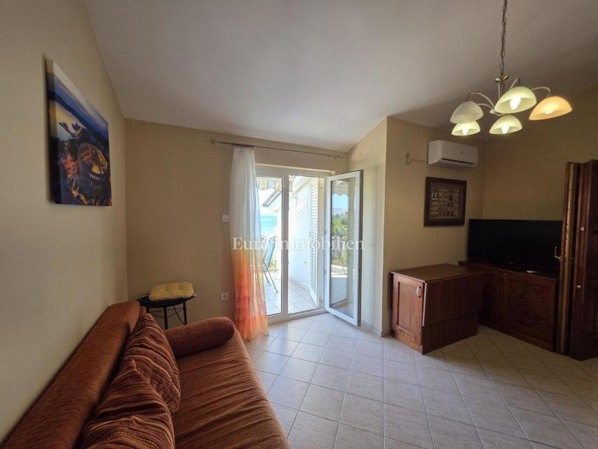 Klenovica - apartma blizu morja