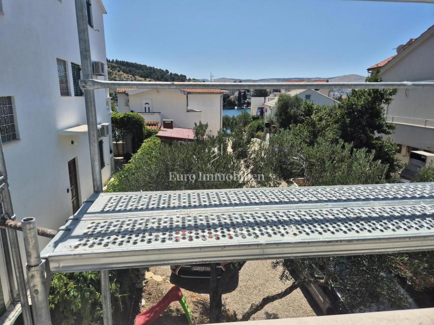 Šibenik, okolica - stanovanje, novogradnja, blizu plaže
