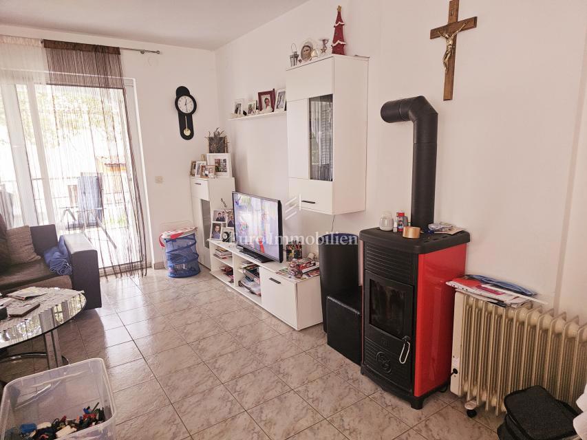 Samostojna hiša s tremi apartmaji, pogled morje - Malinska