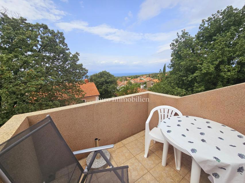 Samostojna hiša s tremi apartmaji, pogled morje - Malinska