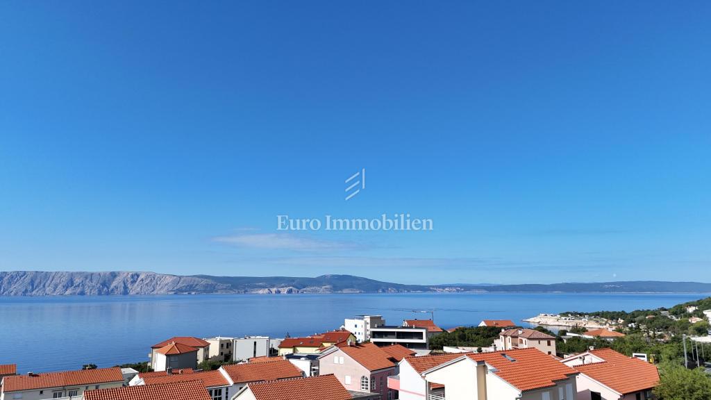 Povile, Prenovljeno stanovanje z 2 parkirnima mestoma