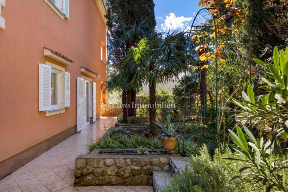 Družinska hiša blizu plaže